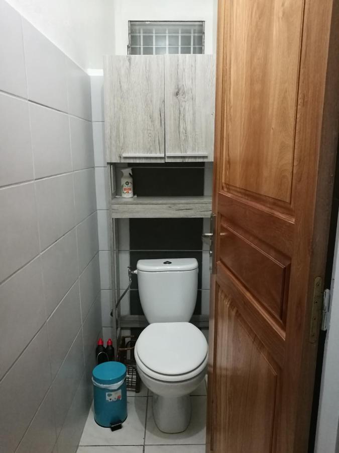 Meuble Chez Gilbert Apartment Le Tampon Exterior photo